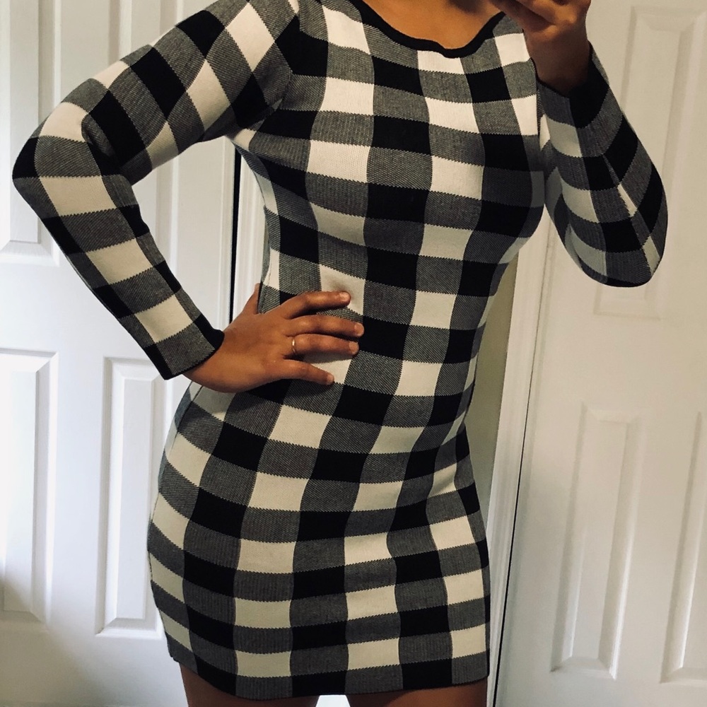 Long sleeves dress